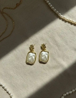 Gold Pearl Drop Earrings