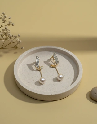 Luna Curve Pearl Drop Earrings
