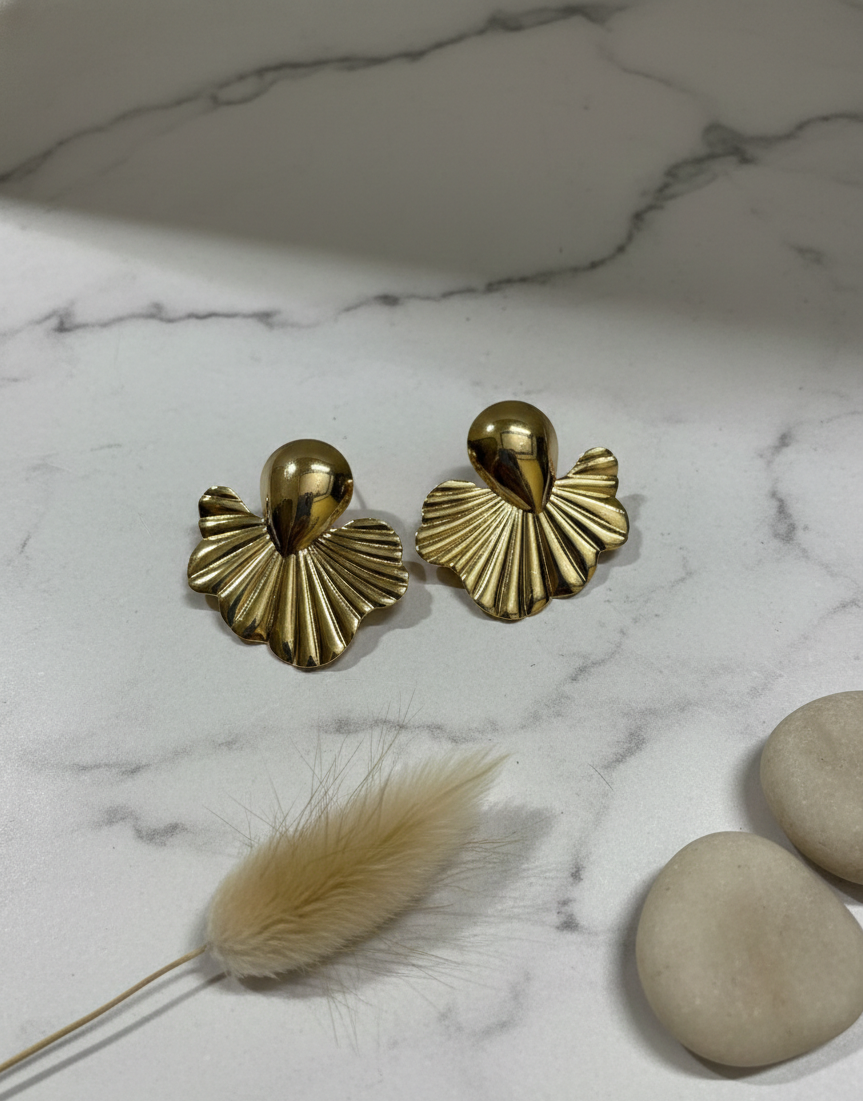 Sculpted Gold Fan Earrings